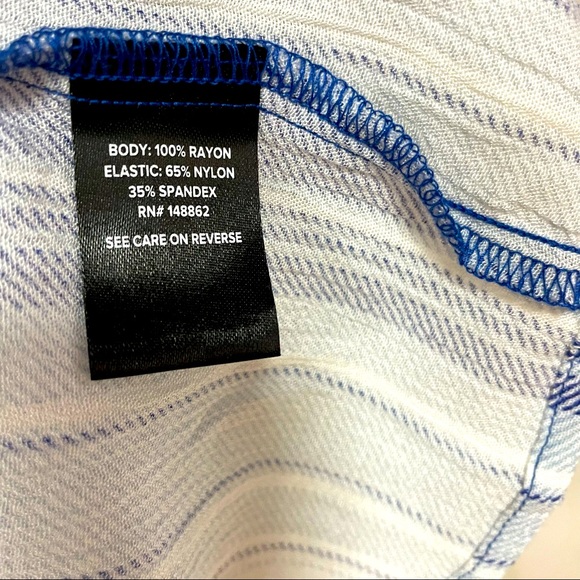 Torrid Blue White Stripe Smocked Top Sz 1 - Picture 5 of 7